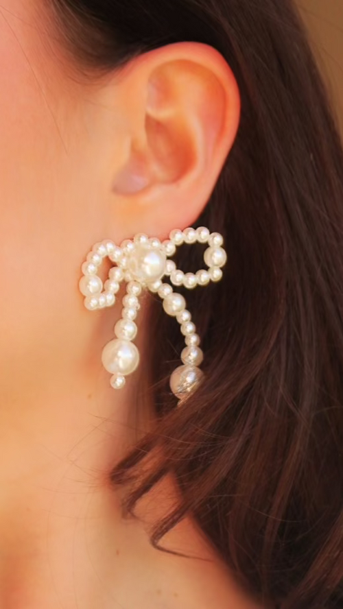 Pretty in Pearl Earrings